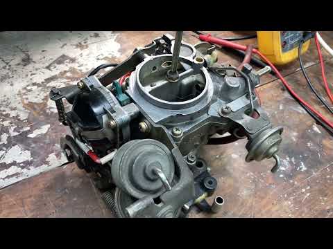 Видео: Разборка и регулировка карбюратора Toyota 2E, чистка и т. д.