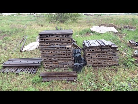 Видео: БЕЗЛИМИТИЩЕ ОТ РЖД! РАЗОБРАЛИ ВЕТКУ ВЫКИНУВ ВСЕ В КУСТЫ! ПОДКЛАДКИ, РЕЛЬСЫ! Коп металла