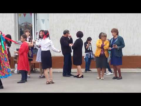 Видео: ДЕНЬ ЯЗЫКОВ!в школе П.ВИХРЕВА!