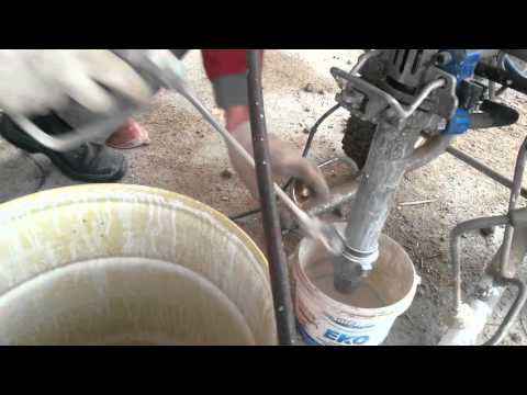 Видео: Сколько нужно растворителя что бы промыть аппарат Graco mark?