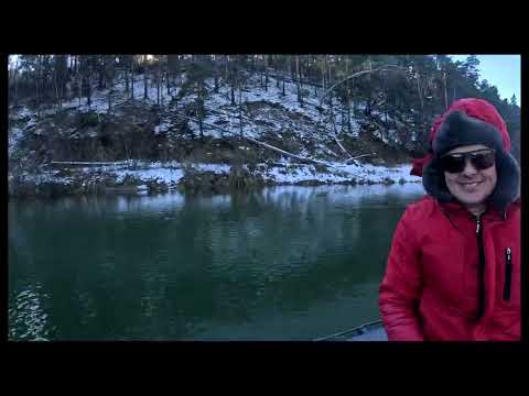 Видео: Река Бердь. Прохождение порогов  выше Старого Искитима. Октябрь. Сломался мотор.