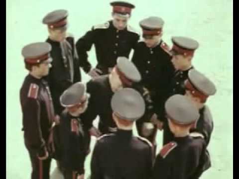 Видео: алые погоны