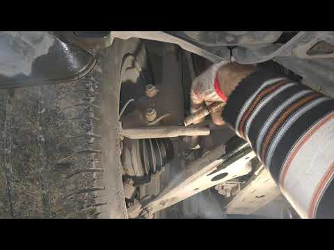 Видео: Замена пыльников рулевой рейки Тойота Камри 40 кузов 2011г.