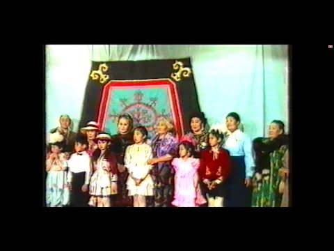 Видео: "Алаһа дьиэ айыыһыттара" 1994 сыллаахха ыытыллыбыт эбээлэргэ аналлаах күрэх