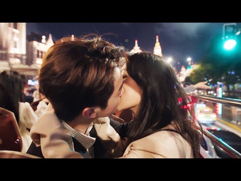 Видео: Золушка приняла признание, генеральный директор не смог сдержать волнения и страстно поцеловал ее!