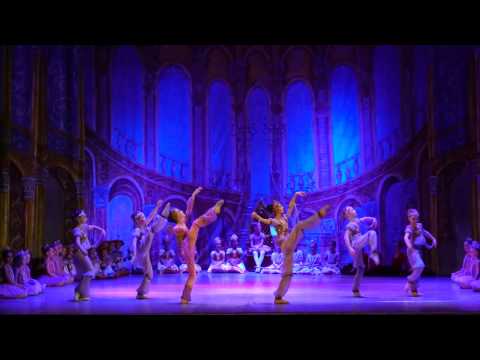 Видео: Детский балет "Щелкунчик". Восточный танец