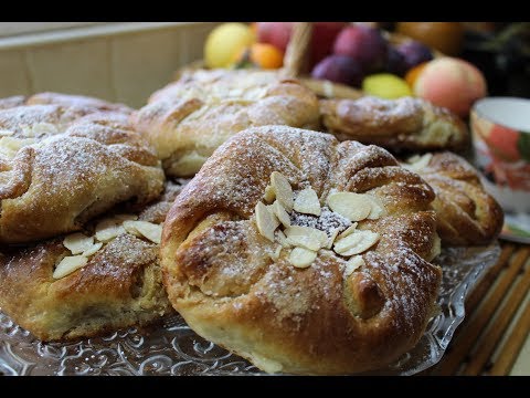 Видео: Ореховые булочки I рецепт необычного теста