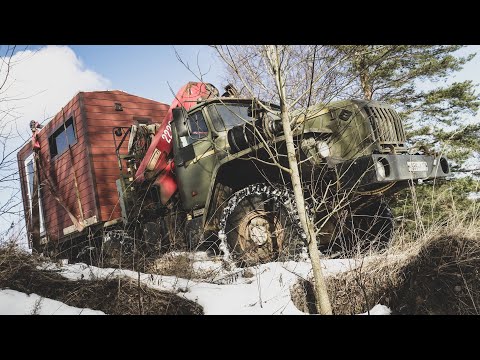 Видео: Доставка перевозной бани. Опасная ситуация :)