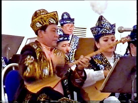 Видео: Сыдық Мұхамеджанов "Қазақ увертюрасы" Құрманғазы оркестрі орындайды