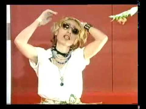 Видео: Жанна Агузарова "Русские пряники" 2001