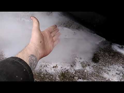 Видео: промывка топливной системы DODGE STRATUS 2.4 с заменой свечей