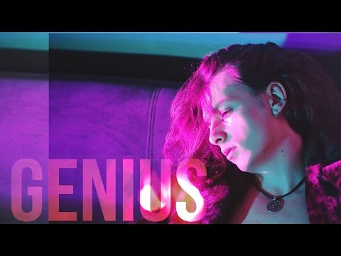 Видео: Луна - В городе модников (GENIUS версия)