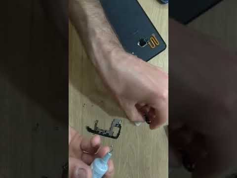 Видео: Замена батареи и задней крышки Huawei P Smart Plus