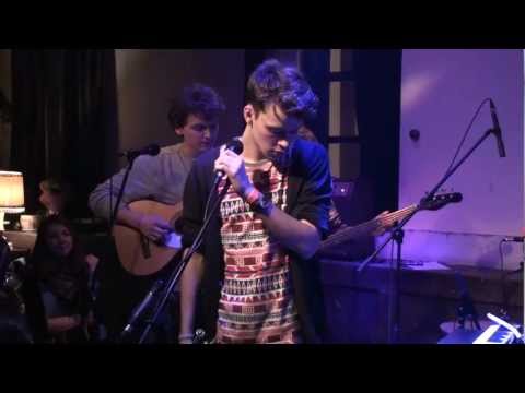 Видео: The Retuses - Шаганэ (Мастерская - Москва - 08.03.2013)