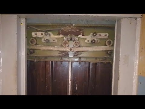 Видео: [Необычный Баг ДК🚪]Лифт МЛЗ 1992. Город Набережные Челны пр-кт Хасана Туфана 53(13/02) 4 подъезд