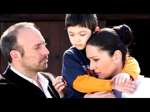 Видео: История любви Халита Эргенча и Бергюзар Корель! Сказка, которая стала явью