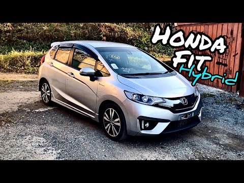 Видео: Обзор Honda Fit Hybrid S Package!