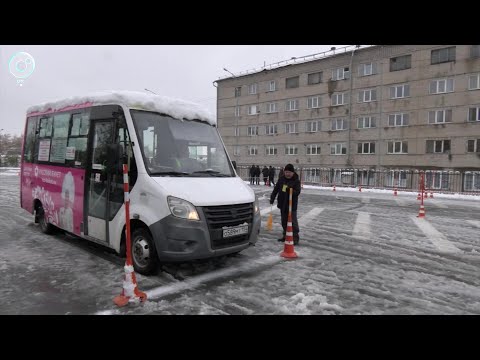 Видео: Лучшие водители Новосибирской области демонстрируют мастерство на автодроме