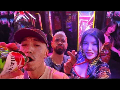 Видео: ВЬЕТНАМ ХО ШИ МИН ХОТЫН ШӨНИЙН ГУДАМЖААР ХЭСЭГ ГҮЙЛЭЭ (VIETNAM / HO CHI MIN)