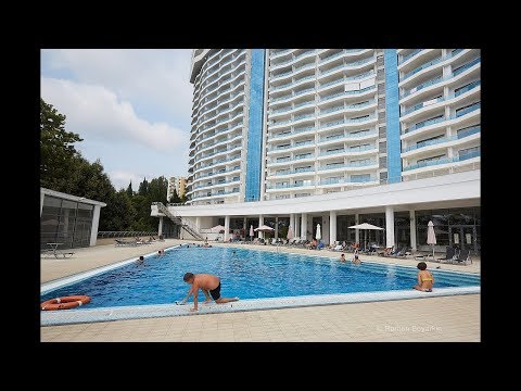 Видео: Идеал Хаус - обзор квартиры, 4 этаж, вид на море.