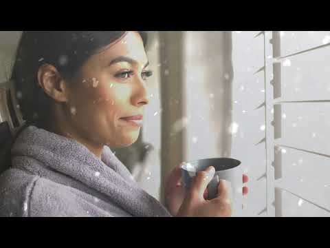 Видео: Пташина з морозу бʼє крильцем в вікно !