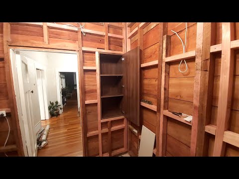 Видео: Точка начала обычного ремонта ванной комнаты. Конец 1го сезона. 