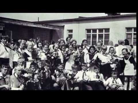 Видео: Юность осталась у синего моря