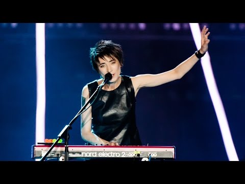 Видео: Земфира – Ощущенья | Премия «Муз-ТВ» (Москва, 03.06.2011)