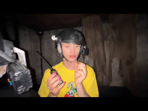 Видео: Даня Милохин / Danya Milokhin - стрим Даня, Катя и Янгер проходят страшный квест, 21.07.2022 г.