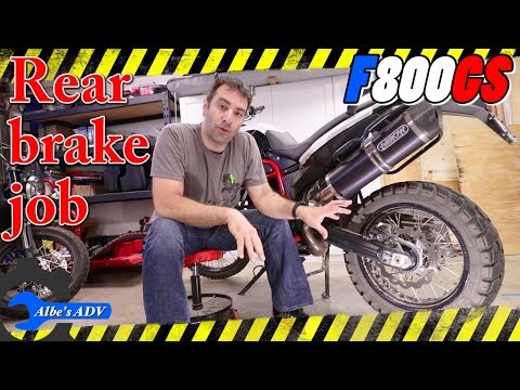 Видео: Задняя тормозная система BMW F800GS, колодки, жидкость и педаль