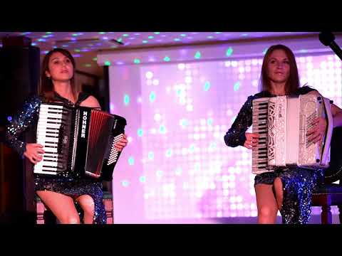 Видео: Ирина Барышева и Алина Зверева  "Под небом Парижа"