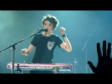 Видео: Земфира – «Земфира» | финал тура «12» в Москве