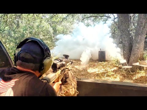 Видео: Крупнокалиберный против сухого льда, сена и каменного дерева | Разрушительное ранчо | Перевод Zёбры