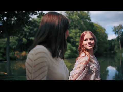 Видео: Растовецька Аліса - "Лови момент" (cover) 