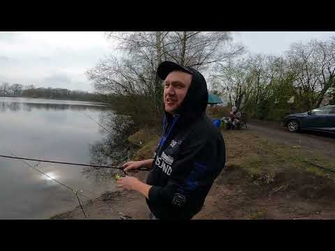 Видео: Дружной компанией !!! Рыбалим!!! Ловим осетра!!!