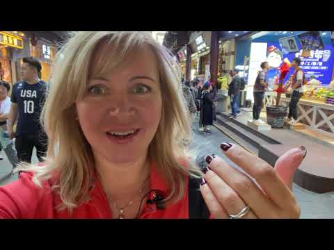 Видео: Необычный Шанхай Что для китайца хорошо, то для русского… необычно)