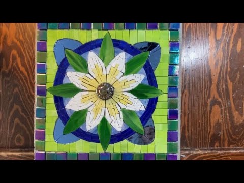 Видео: Гл. 96 ИЗГОТОВЛЕНИЕ МОЗАИЧНОГО КАМНЯ, голубая мозаичная бабочка и листва для мозаичных подсолнухов!