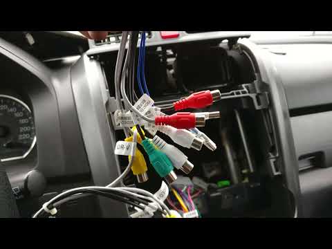 Видео: CR-V 3. Магнитола. Установка нового головного устройства с bluetooth, флешками и навигацией