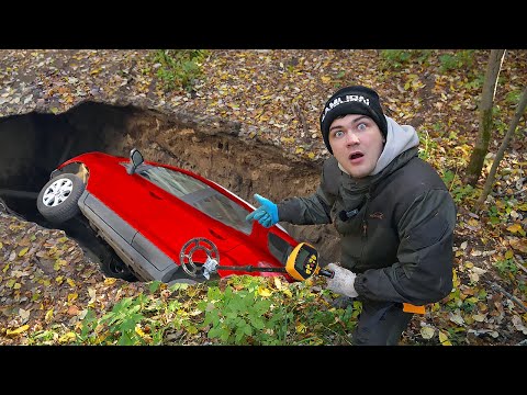 Видео: Эти жуткие находки мы нашли под землей, где провалился автомобиль!
