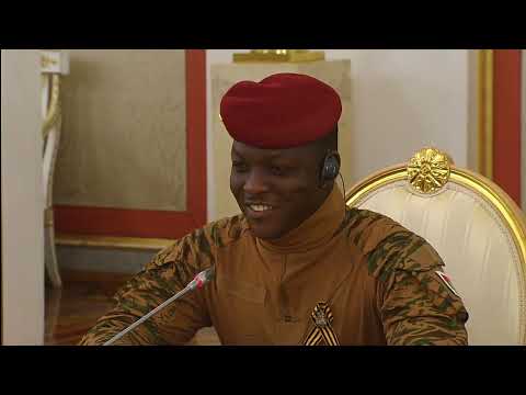 Видео: Встреча с президентом Буркина-Фасо Ибрагимом Траоре