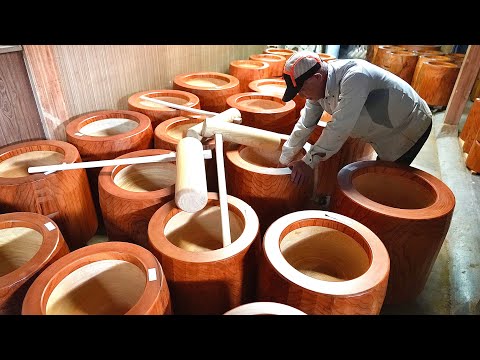 Видео: Как делают ступы и пестики. Японская мастерская использует дзелькову возрастом 200 лет.