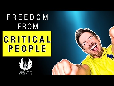 Видео: Сильные фразы, которые перехитрили токсичных коллег и положили конец негативу на рабочем месте