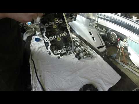 Видео: Собираем головку блока лодочного мотора #Honda 40 Регулирум клапана