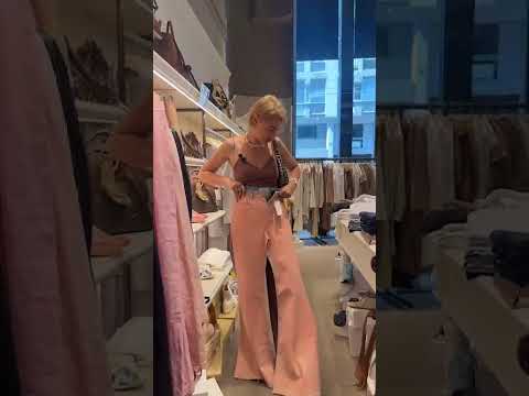 Видео: Всё можно купить по адекватным ценам / Обзор Аутлета в Милане