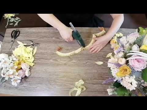 Видео: Подсолнух из гофрированной бумаги