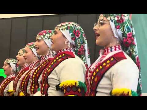 Видео: Клуб по народни танци “Дивни танци” - изложение "Знание, което заслужаваш"