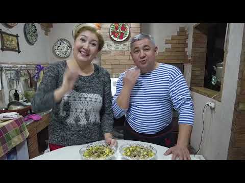 Видео: 🎅САЛАТ🥒🧅🍄🥔🐟"ОФИЦЕРСКИЙ"😂 от ПОЛКОВНИКА!  ПРАЗДНИЧНЫЙ САЛАТ на 🎄НОВЫЙ ГОД!