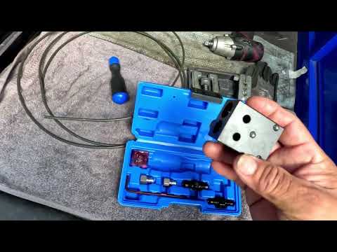 Видео: Отремонтируйте сломанный тормозной шланг самостоятельно