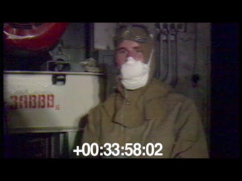 Видео: 1986.09 ЧАЭС. Генерал и резервисты.  Очистка кровель.