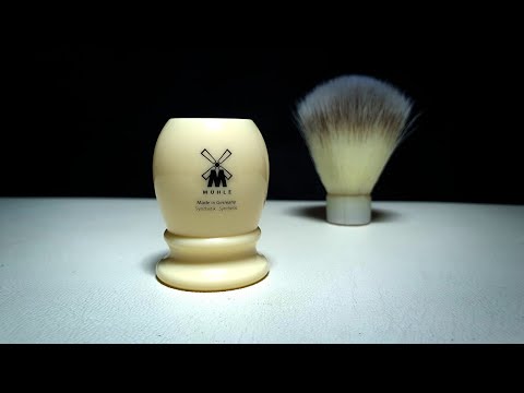 Видео: Как легко вынуть пучок из помазка для бритья? How to remove a shaving brush knot?